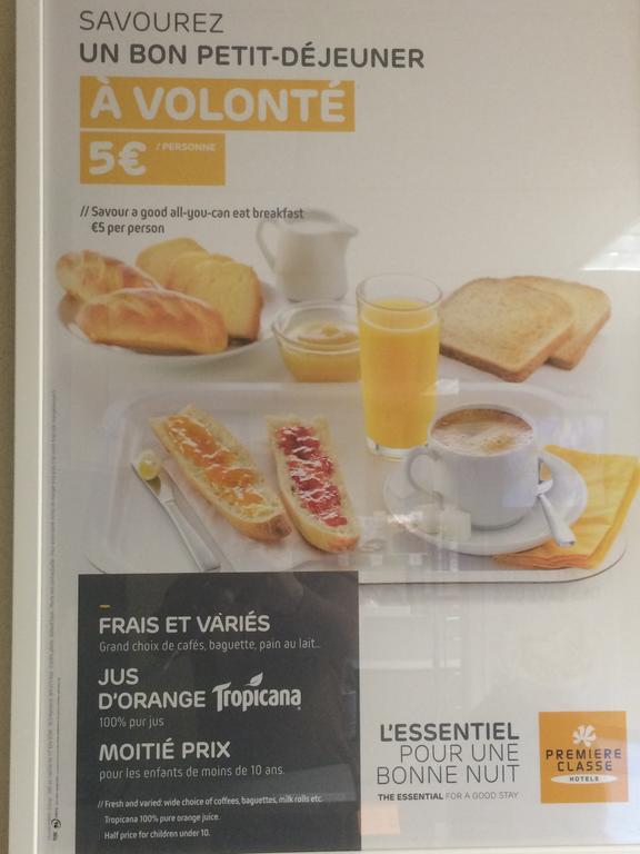 พรีเมียรคลาสอาร์รัวซ์ Hotel เอเวรอ ภายนอก รูปภาพ Breakfast menu